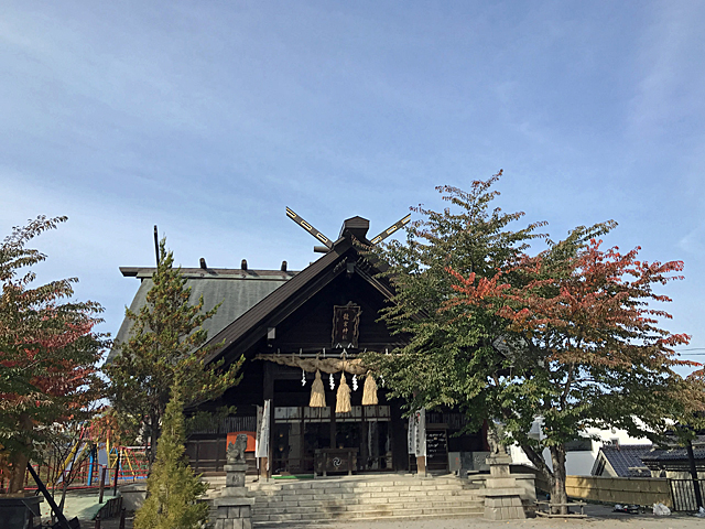 JR小樽駅から徒歩で約5分の場所にある龍宮神社。